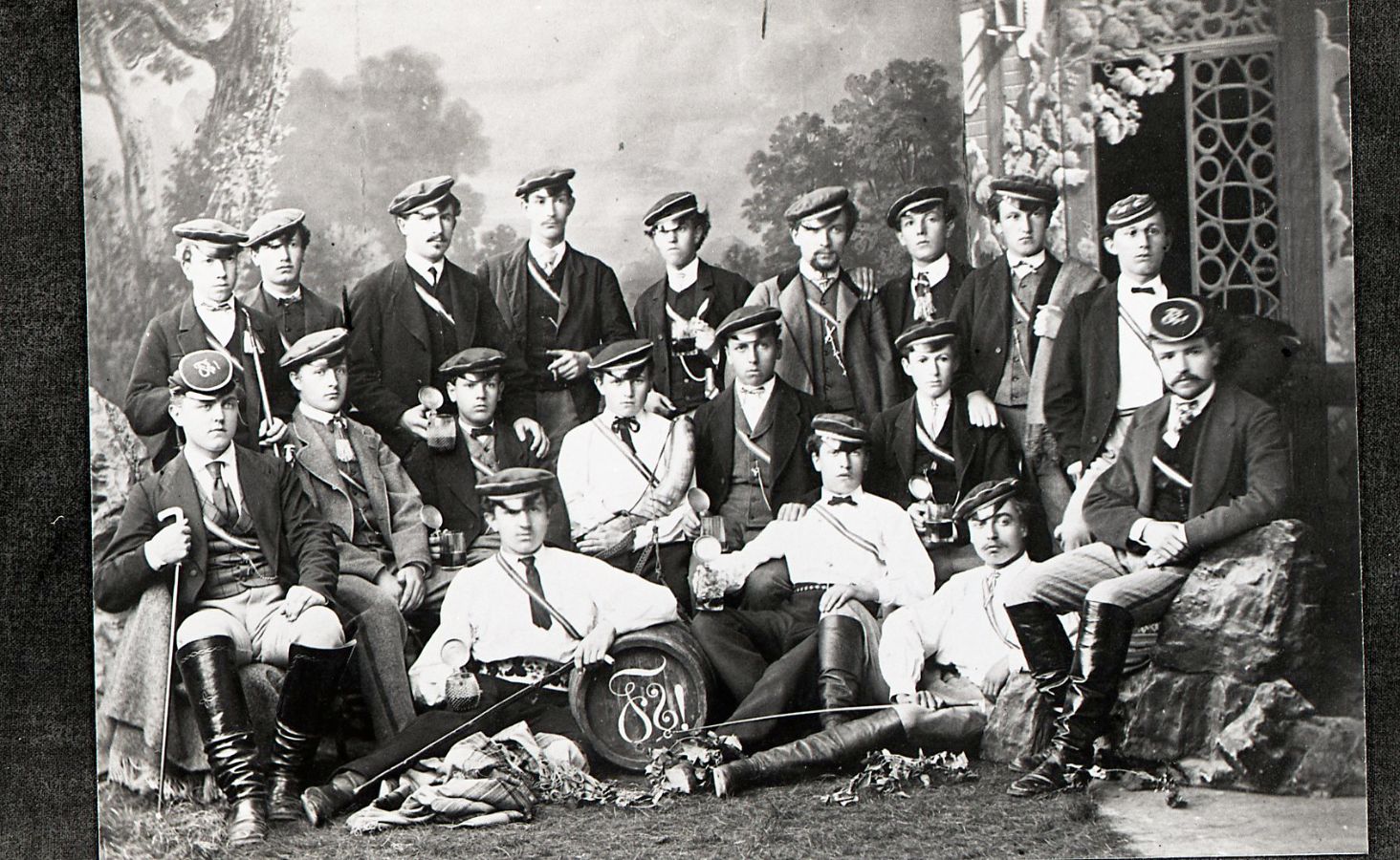 1873